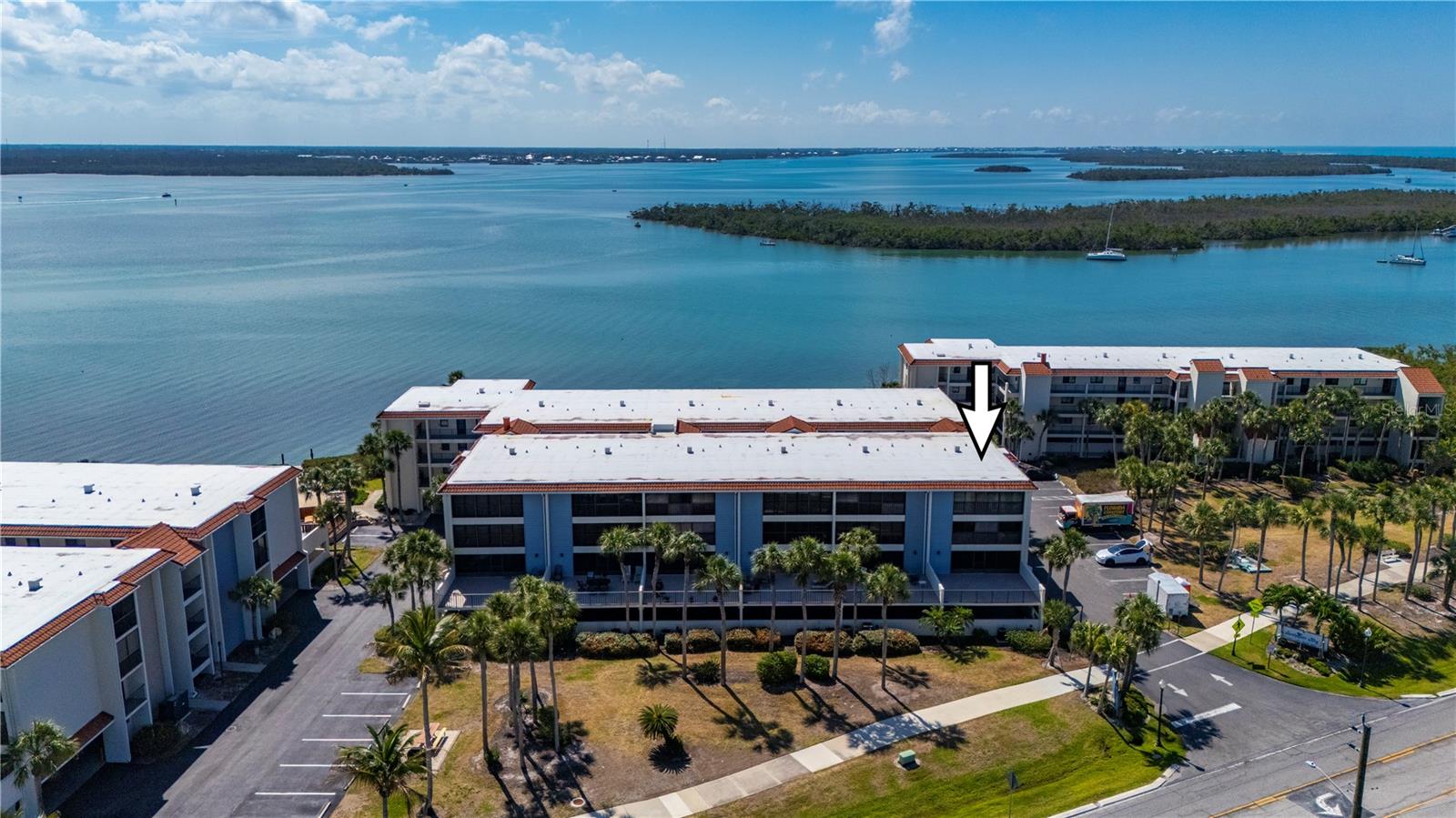 SANDPIPER KEY BLDG 07 - Residential