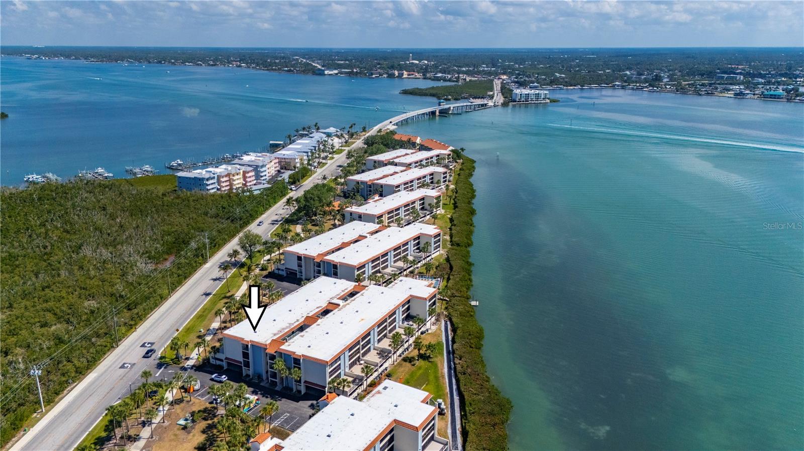 SANDPIPER KEY BLDG 07 - Residential