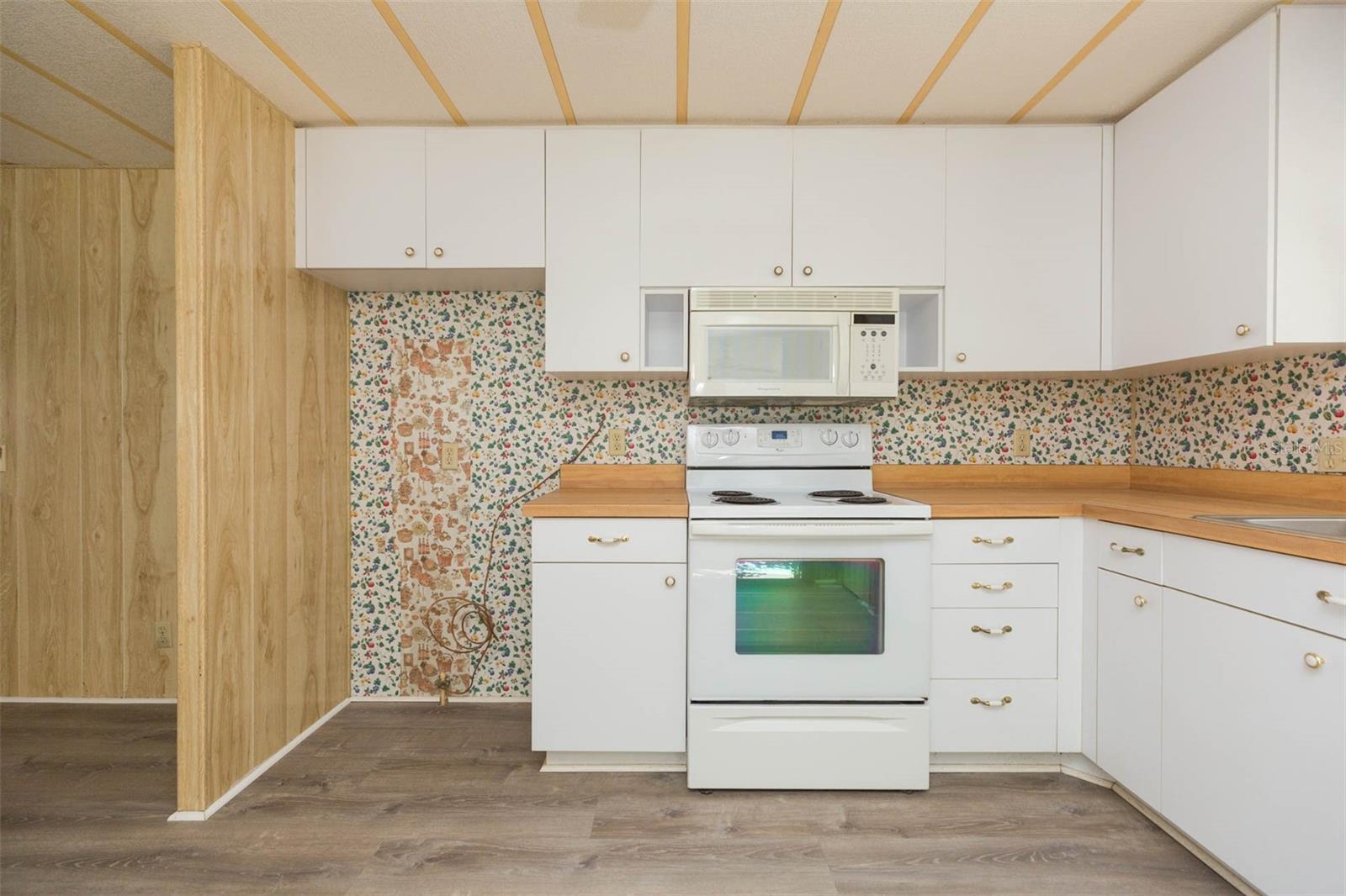 SHADY OAKS MOBILE MODULAR ESTATES - Residential