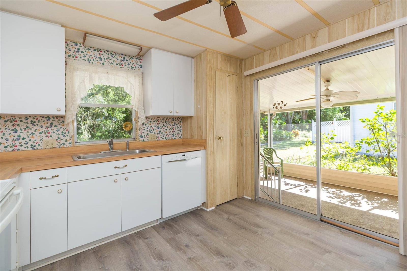 SHADY OAKS MOBILE MODULAR ESTATES - Residential