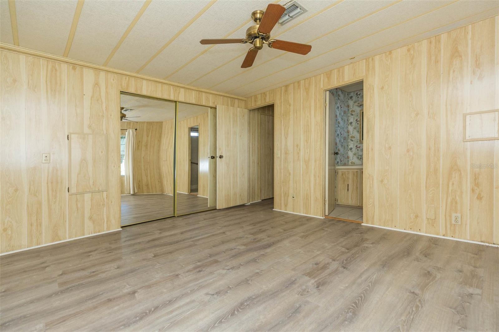 SHADY OAKS MOBILE MODULAR ESTATES - Residential