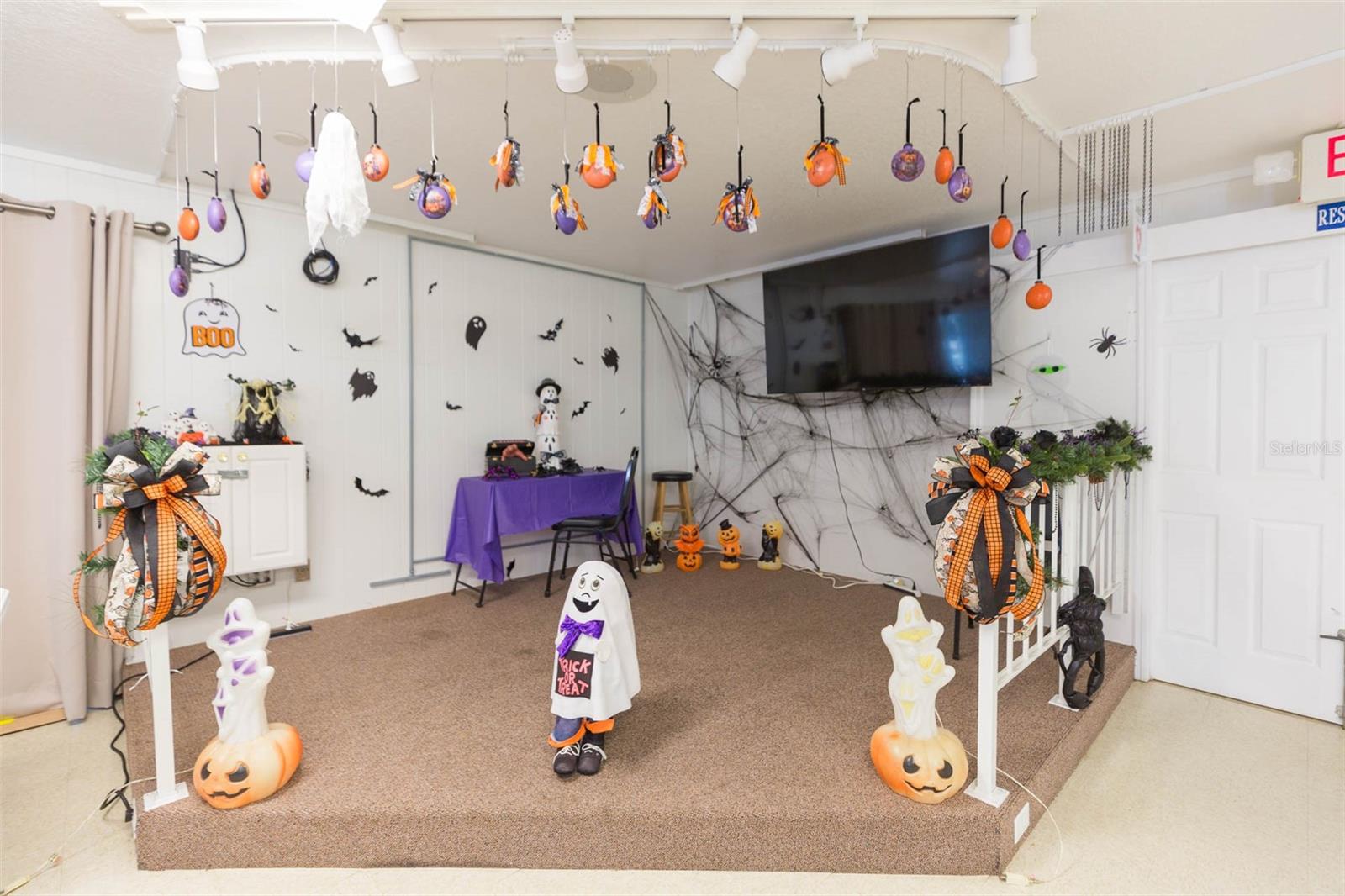 SHADY OAKS MOBILE MODULAR ESTATES - Residential