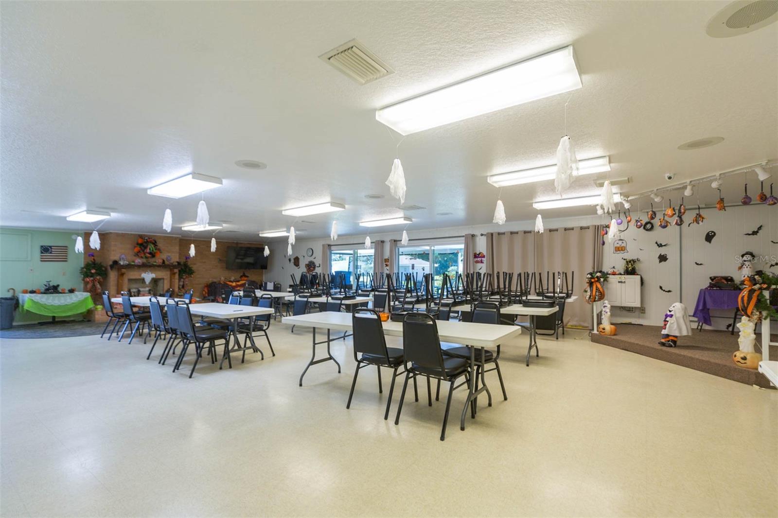 SHADY OAKS MOBILE MODULAR ESTATES - Residential