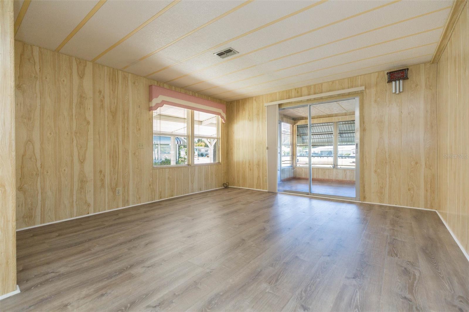 SHADY OAKS MOBILE MODULAR ESTATES - Residential