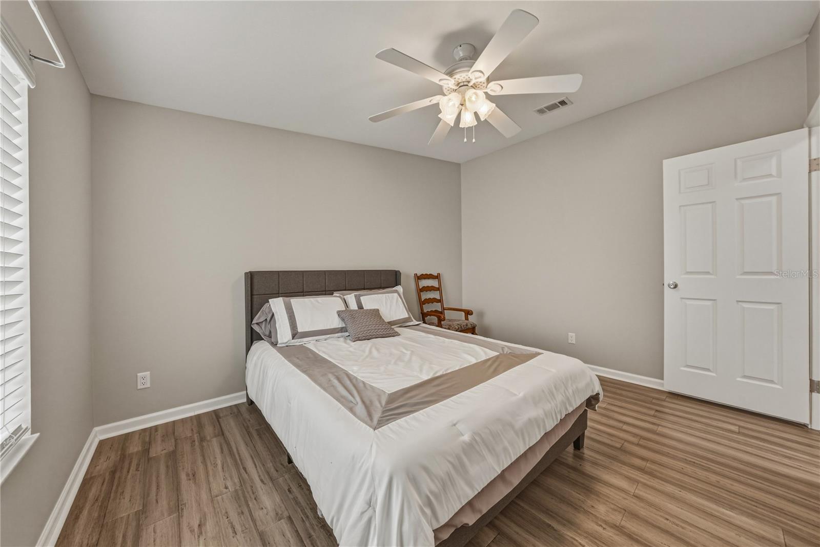 GRAND HORIZONS PH 01 - Residential