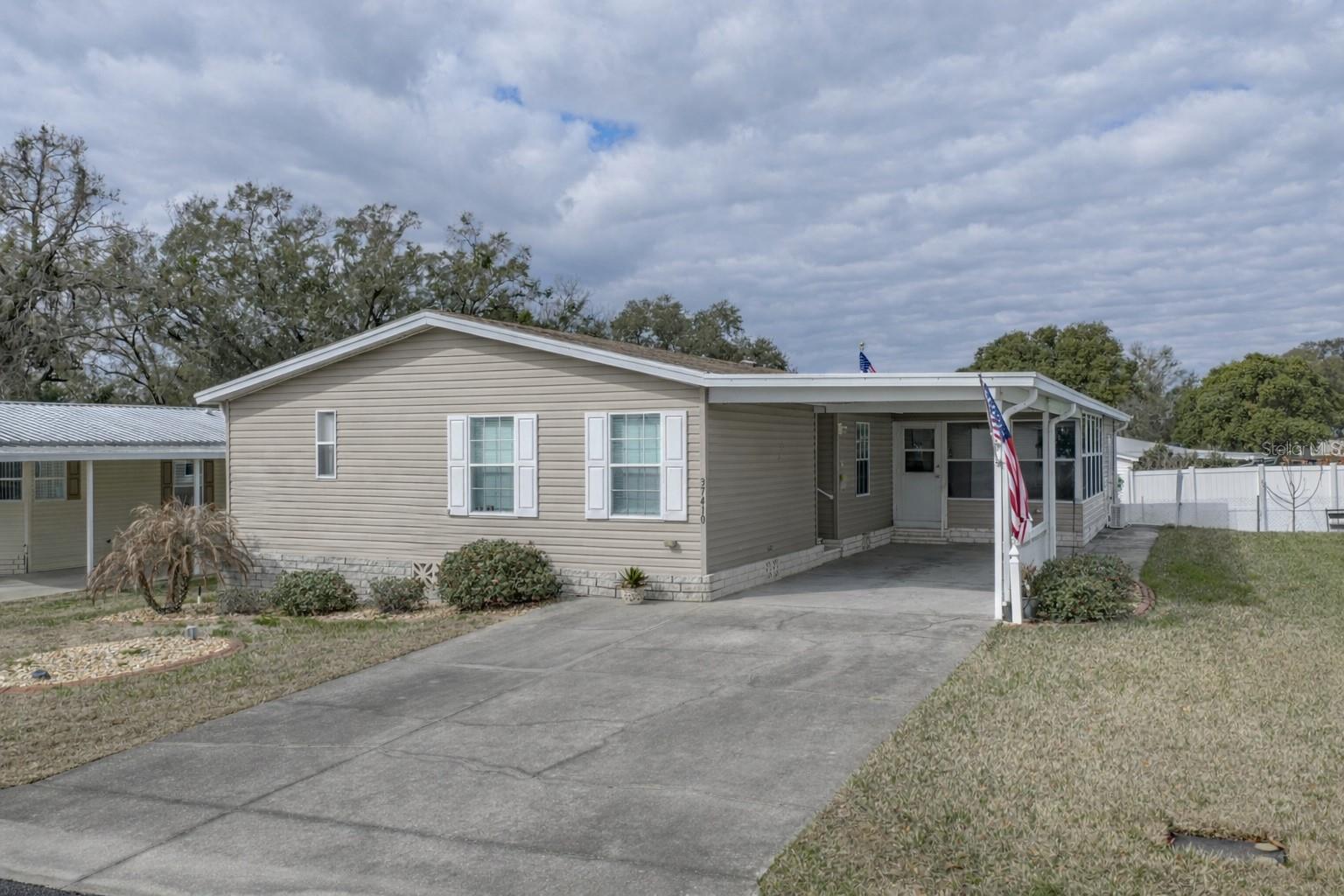 GRAND HORIZONS PH 01 - Residential