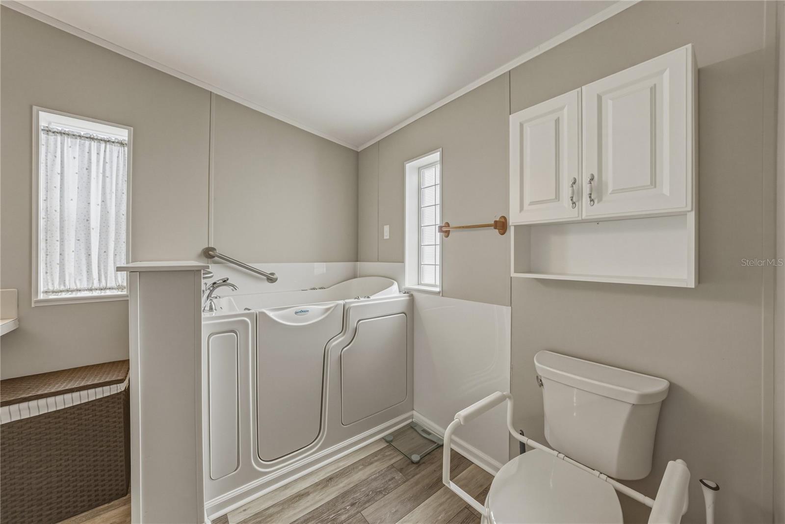 GRAND HORIZONS PH 01 - Residential