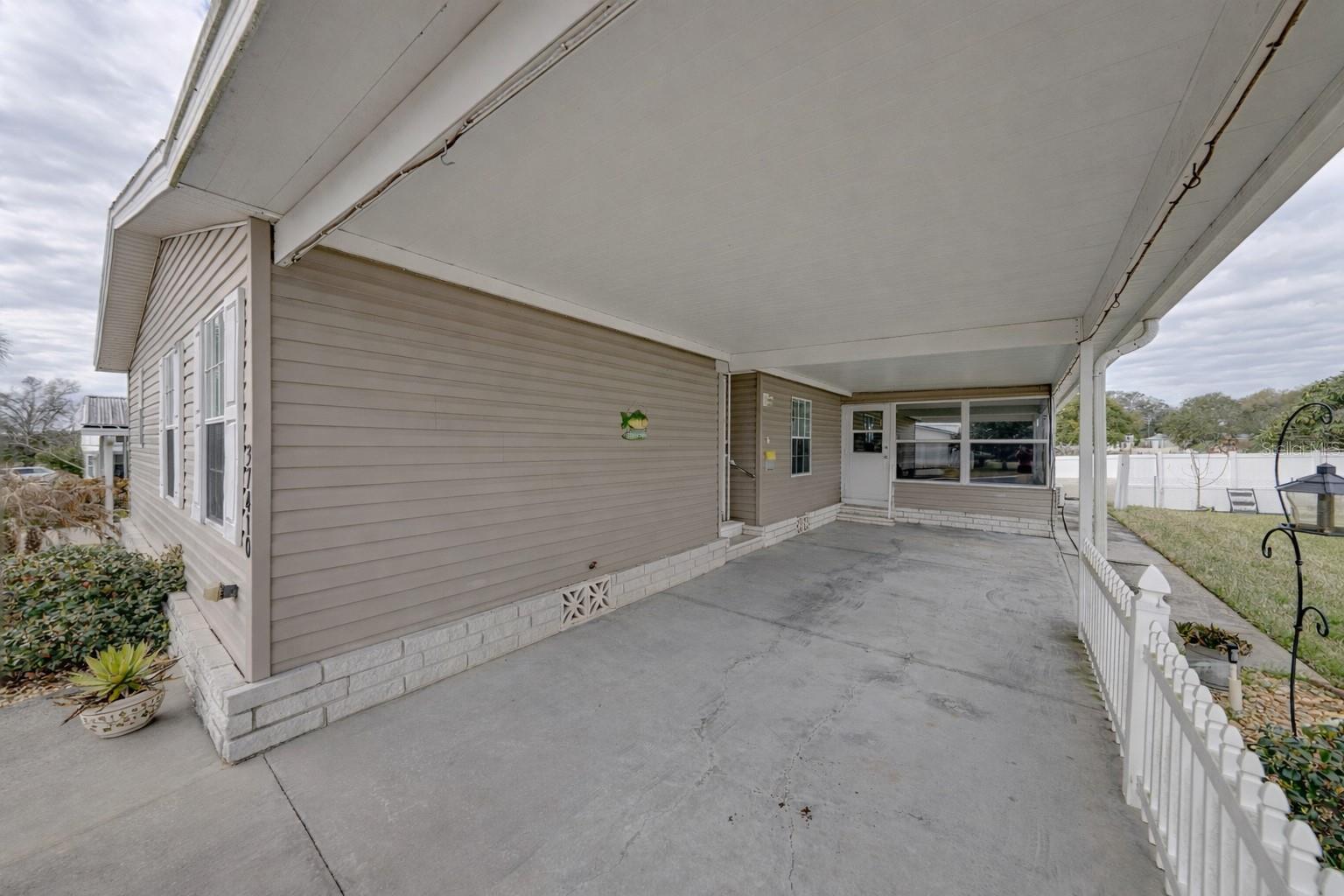 GRAND HORIZONS PH 01 - Residential