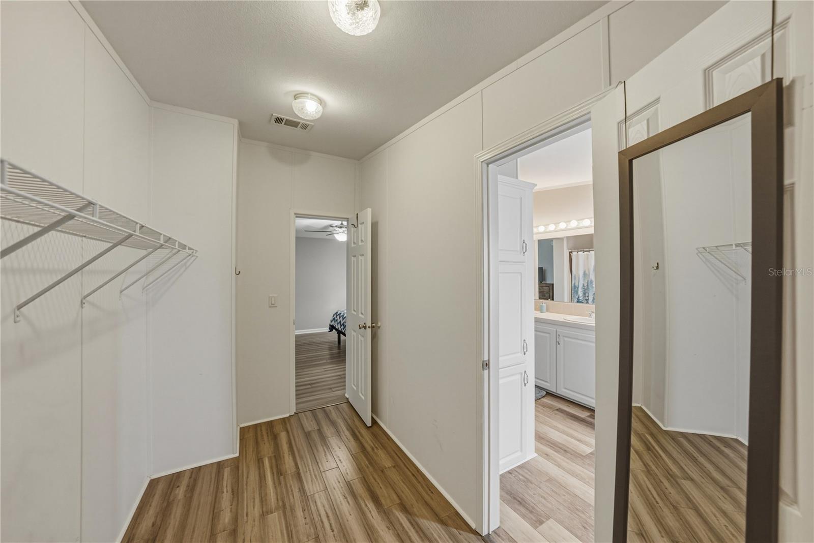 GRAND HORIZONS PH 01 - Residential