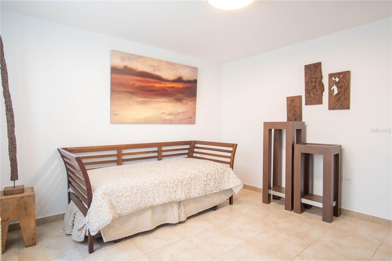 PALMANOVA VILLAGE - Residential Lease