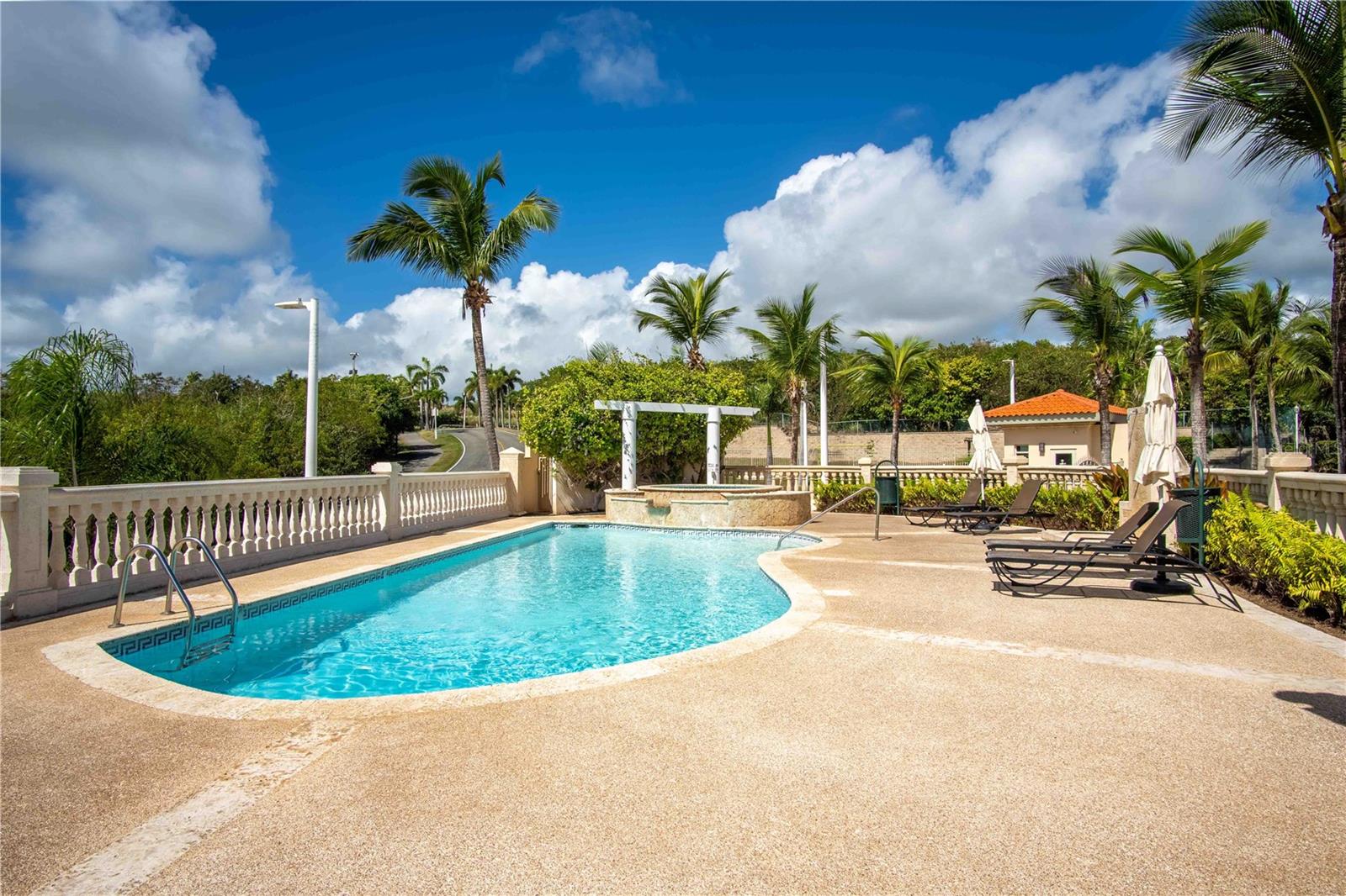PALMANOVA VILLAGE - Residential Lease