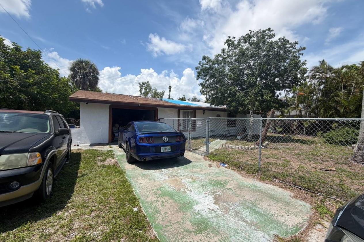1515 MAPLE DRIVE