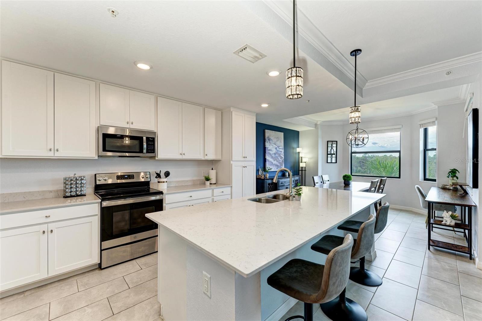 LAKEWOOD NATIONAL PH I TERRACE VII - Residential Lease