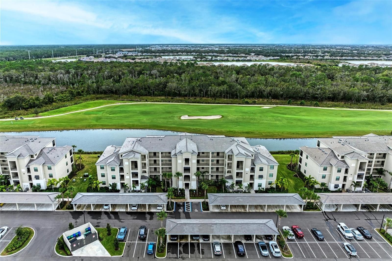 LAKEWOOD NATIONAL PH I TERRACE VII - Residential Lease