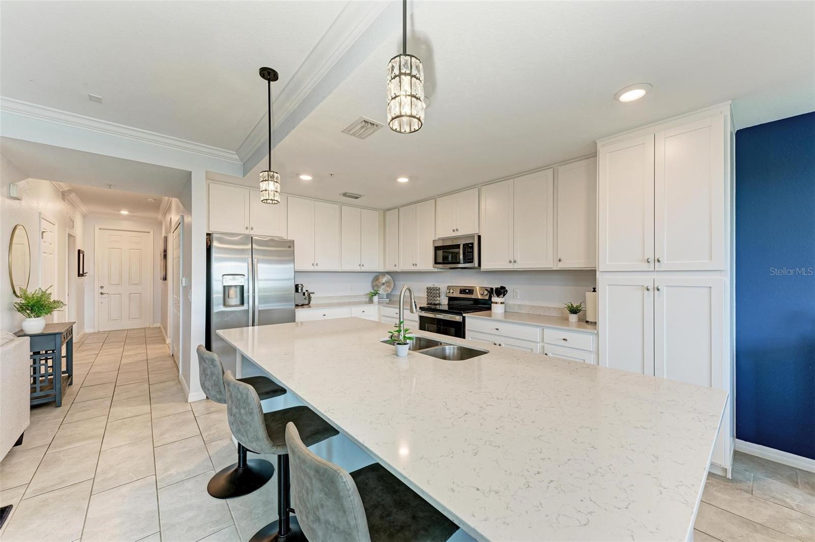 LAKEWOOD NATIONAL PH I TERRACE VII - Residential Lease