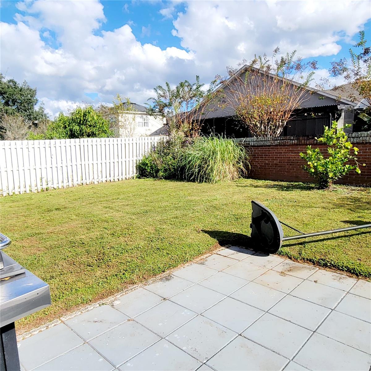 VISTA LAKES VILLAGE - Residential