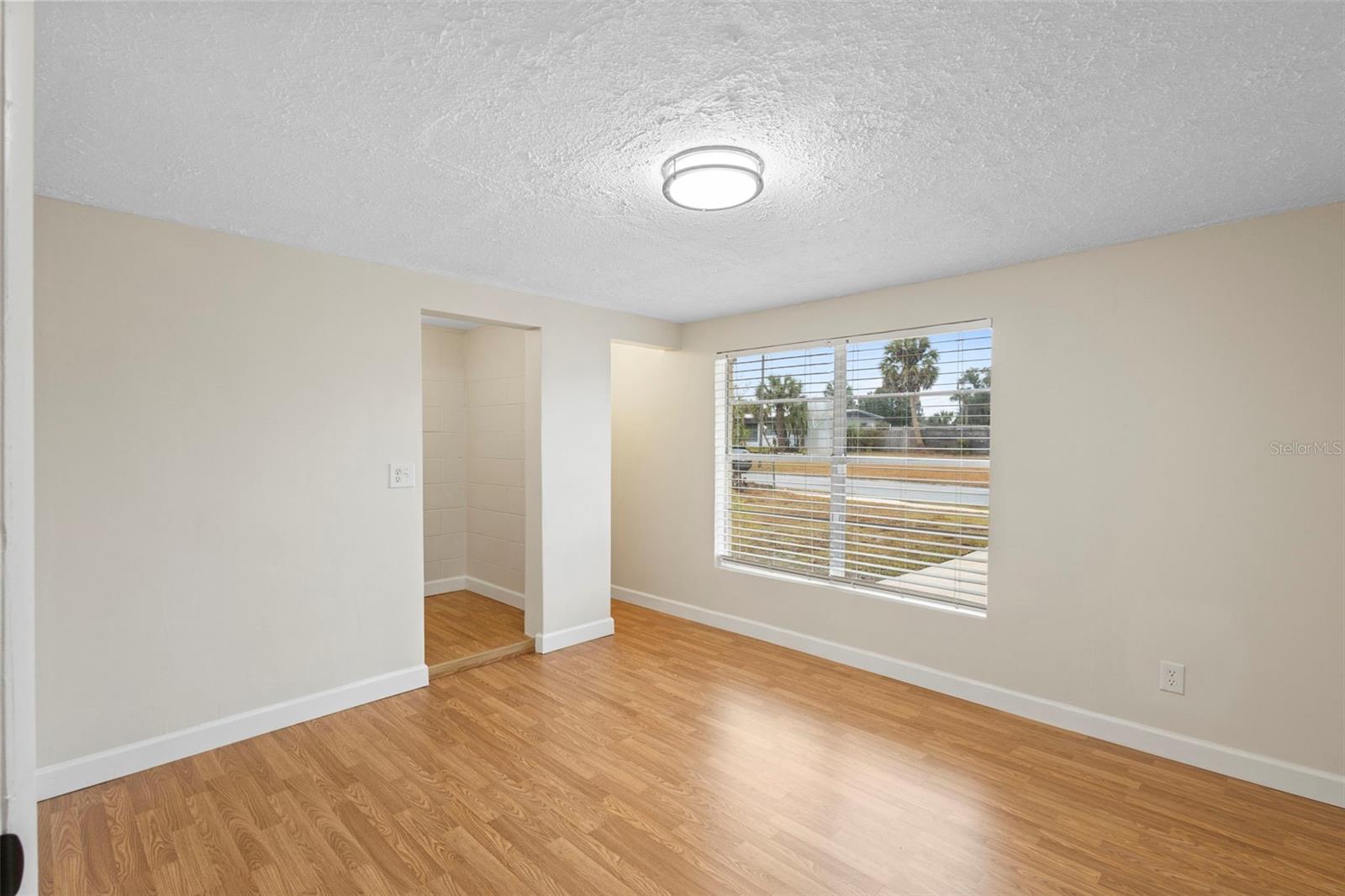 SUNLAND ESTATES AMD - Residential