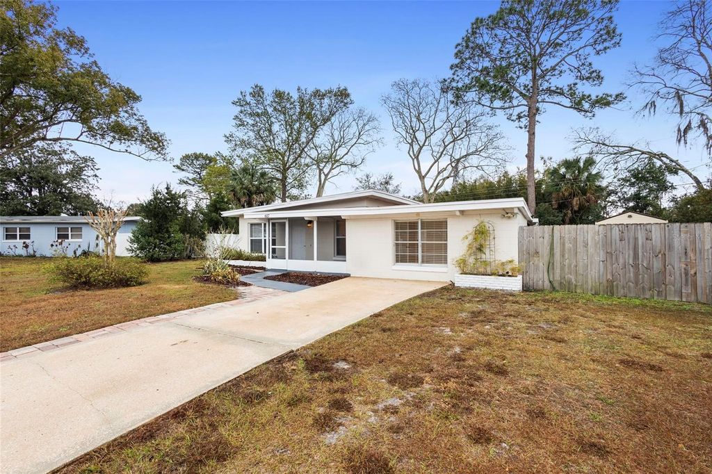 Photo of 617 Mimosa Terrace, Sanford, FL 32773 (MLS # V4947224)