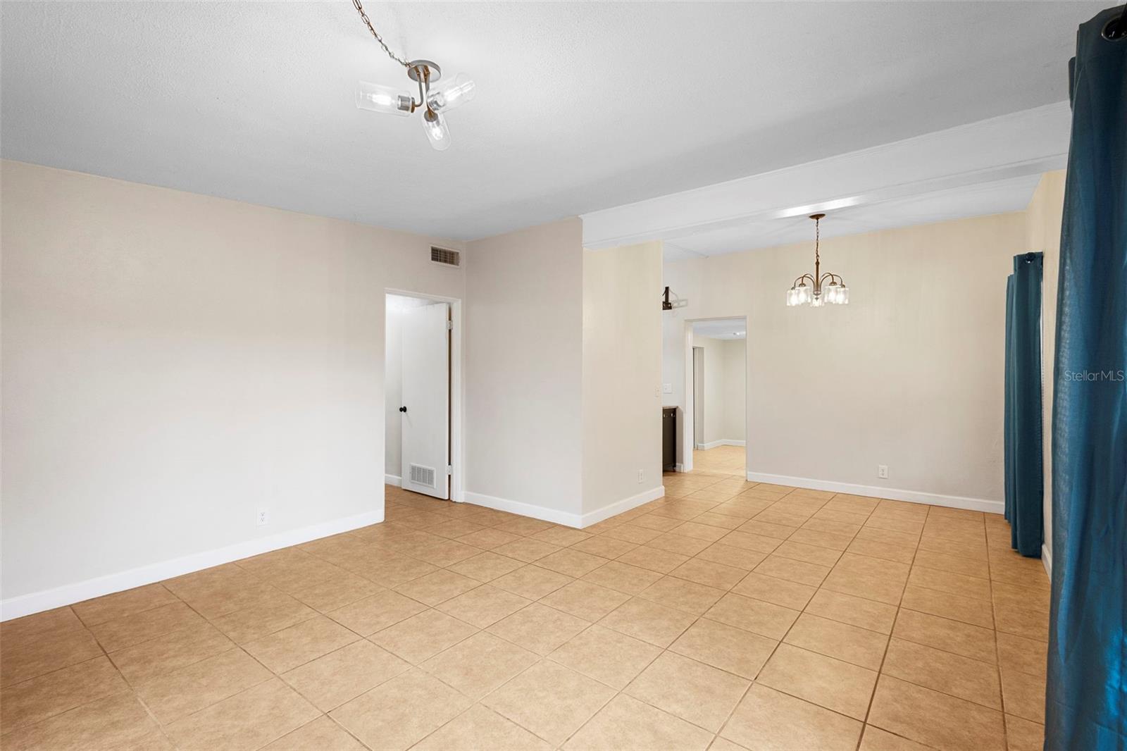 SUNLAND ESTATES AMD - Residential