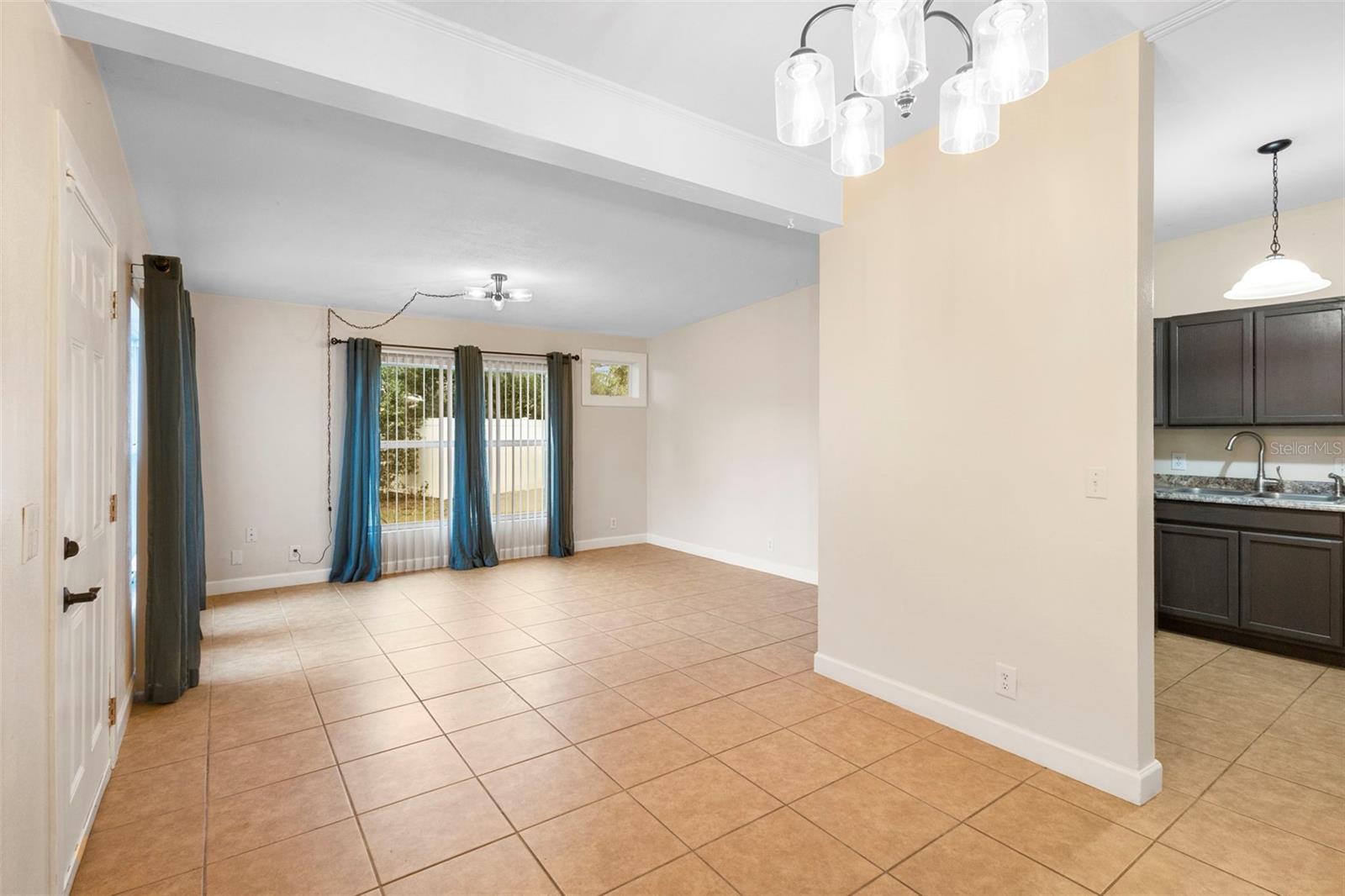 SUNLAND ESTATES AMD - Residential