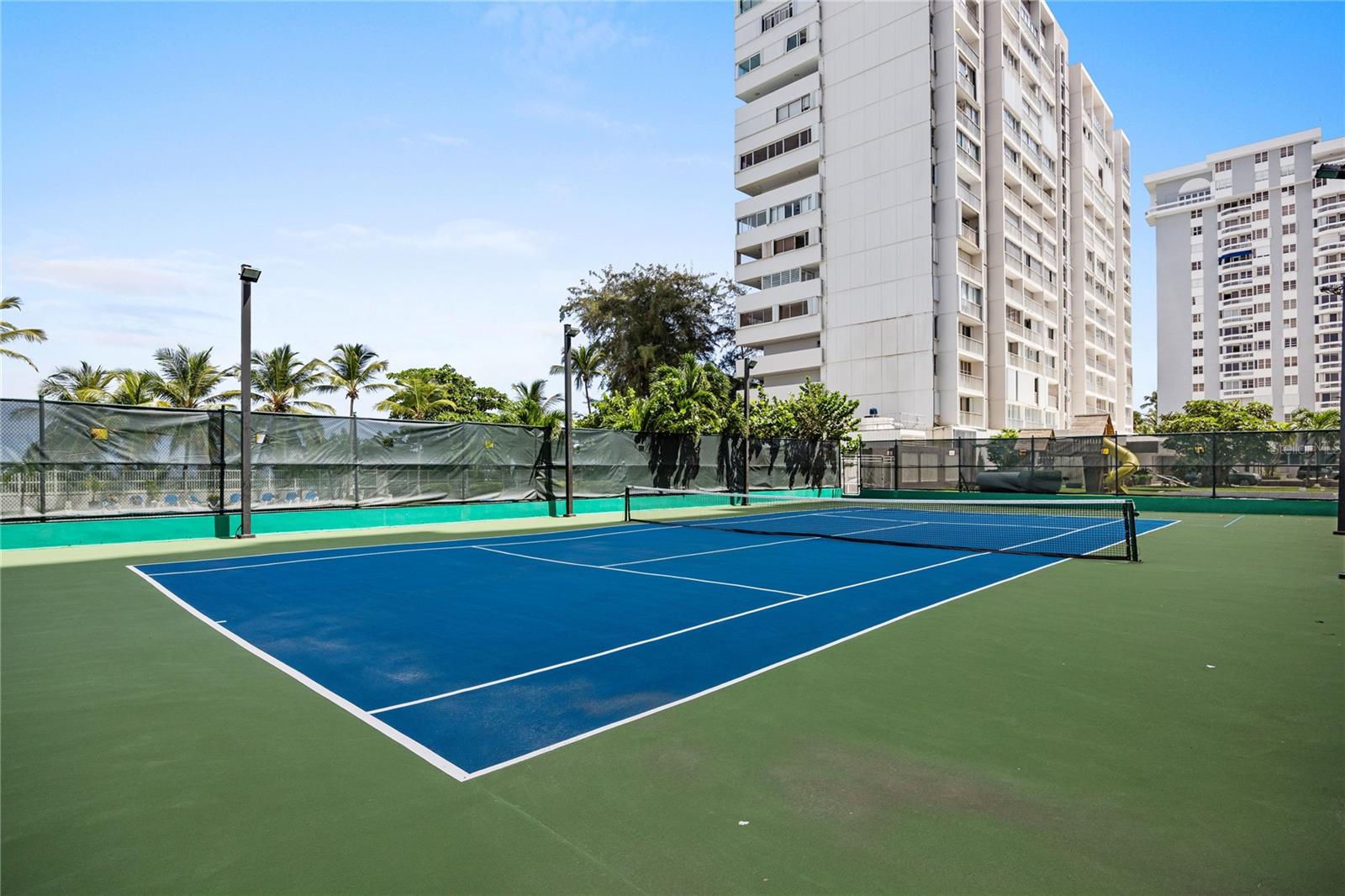 COND. PLAZA DEL MAR - Residential