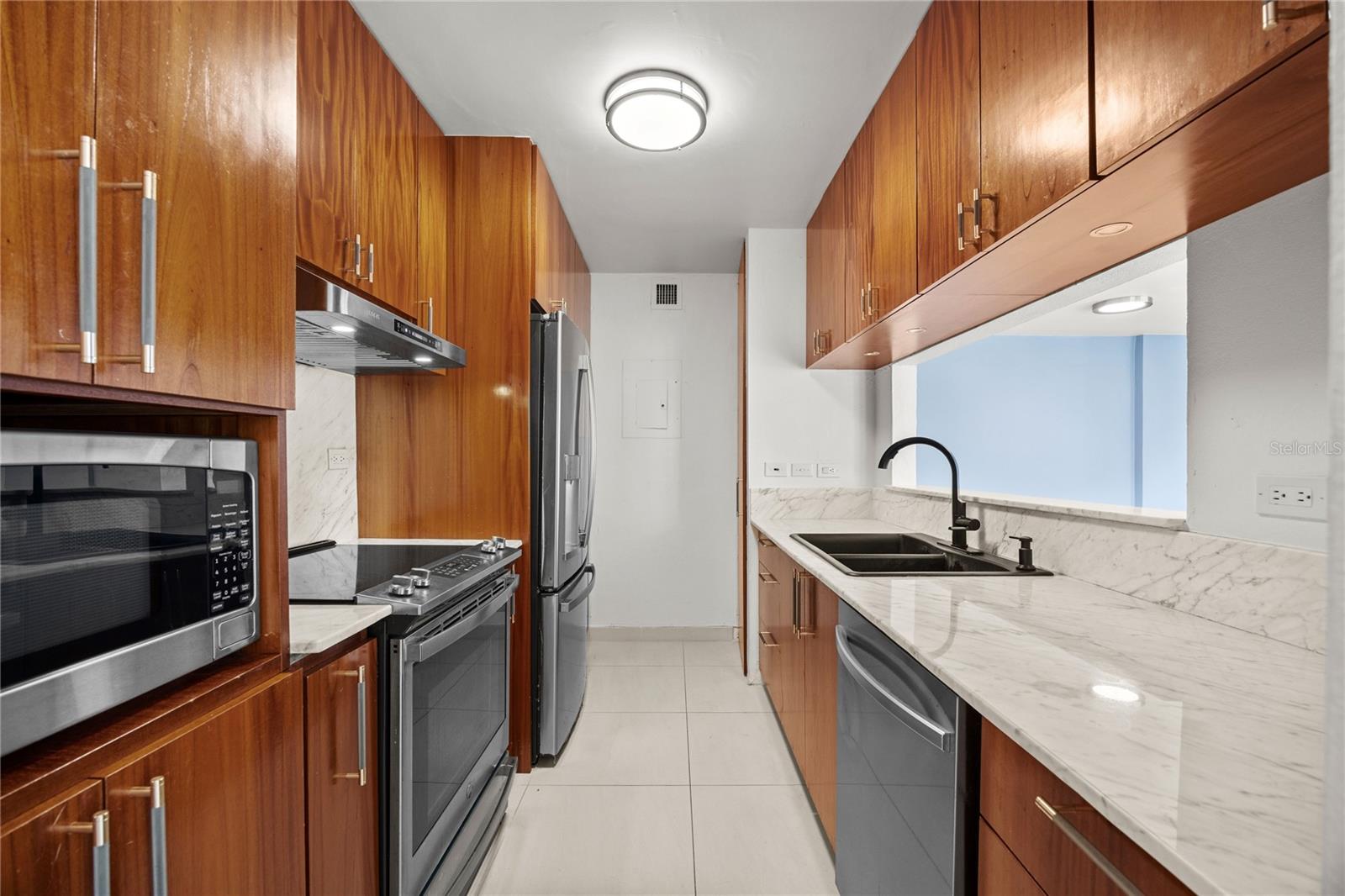 COND. PLAZA DEL MAR - Residential