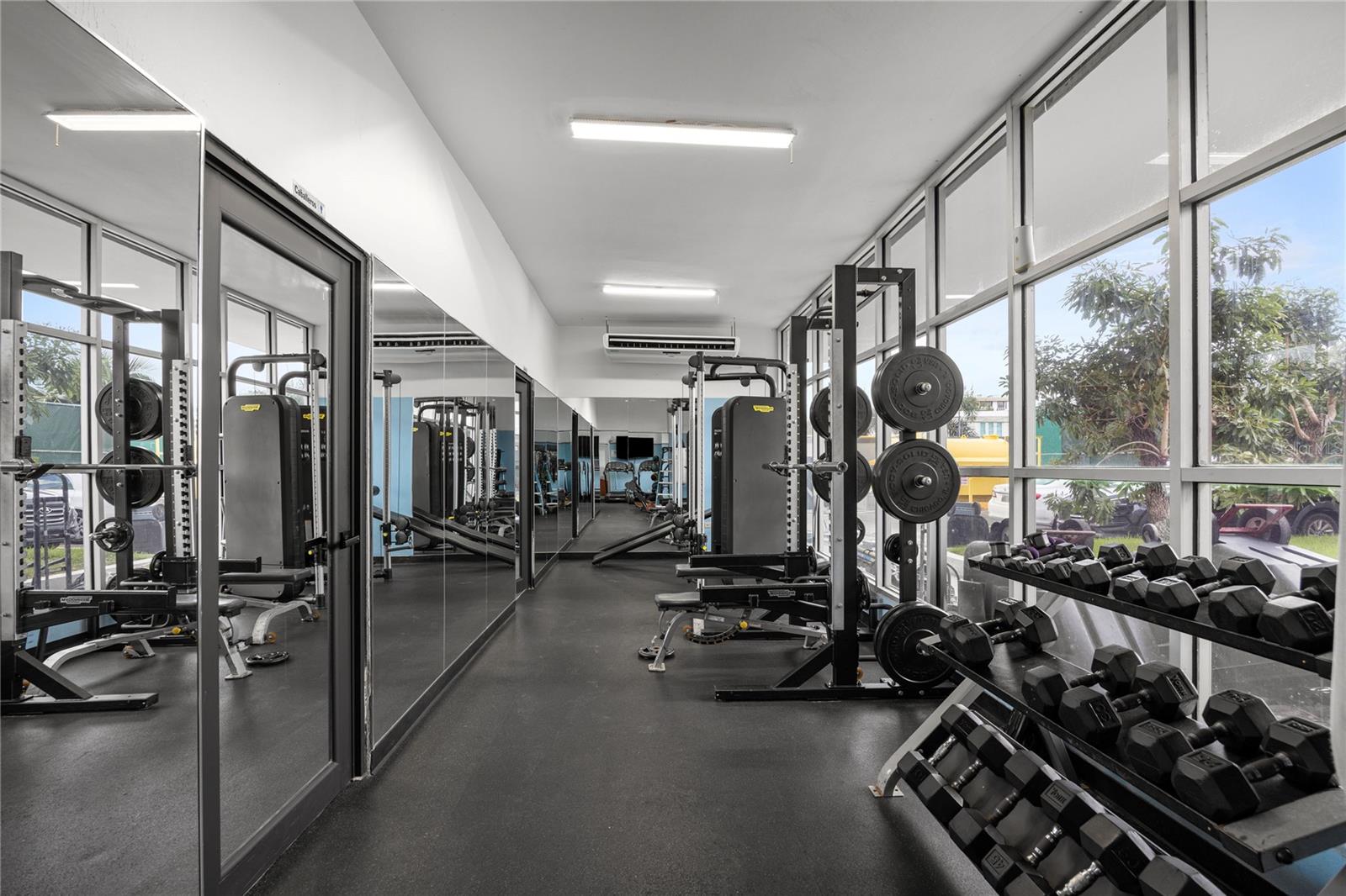 COND. PLAZA DEL MAR - Residential