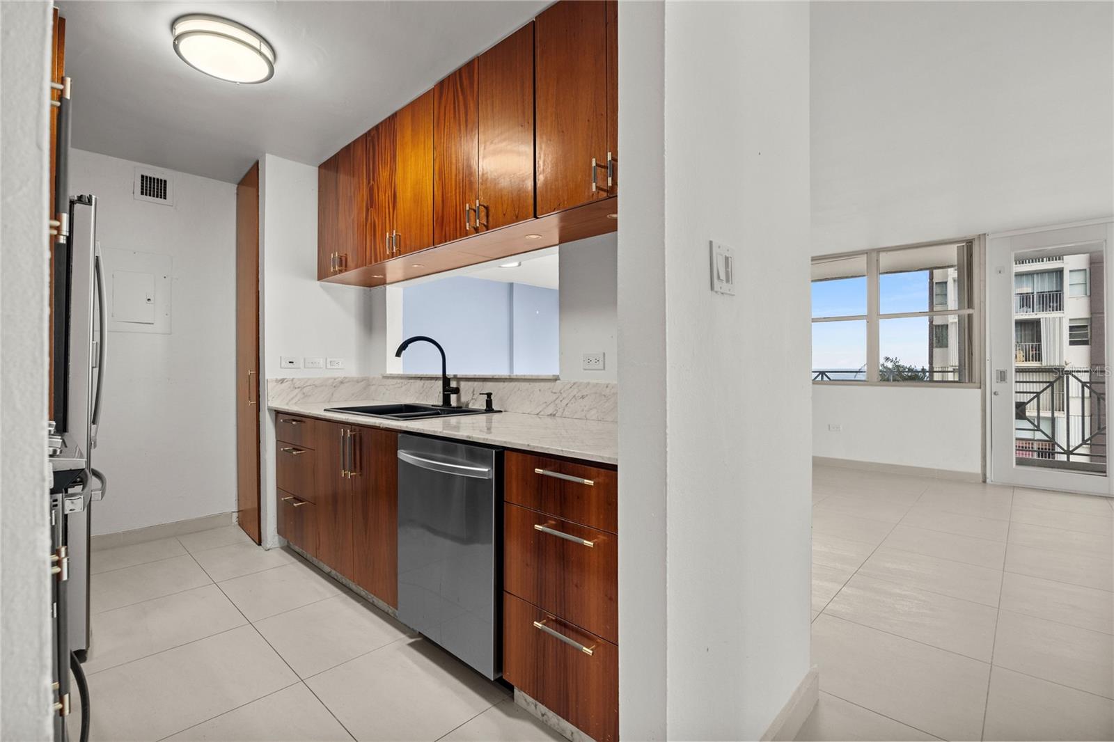 COND. PLAZA DEL MAR - Residential