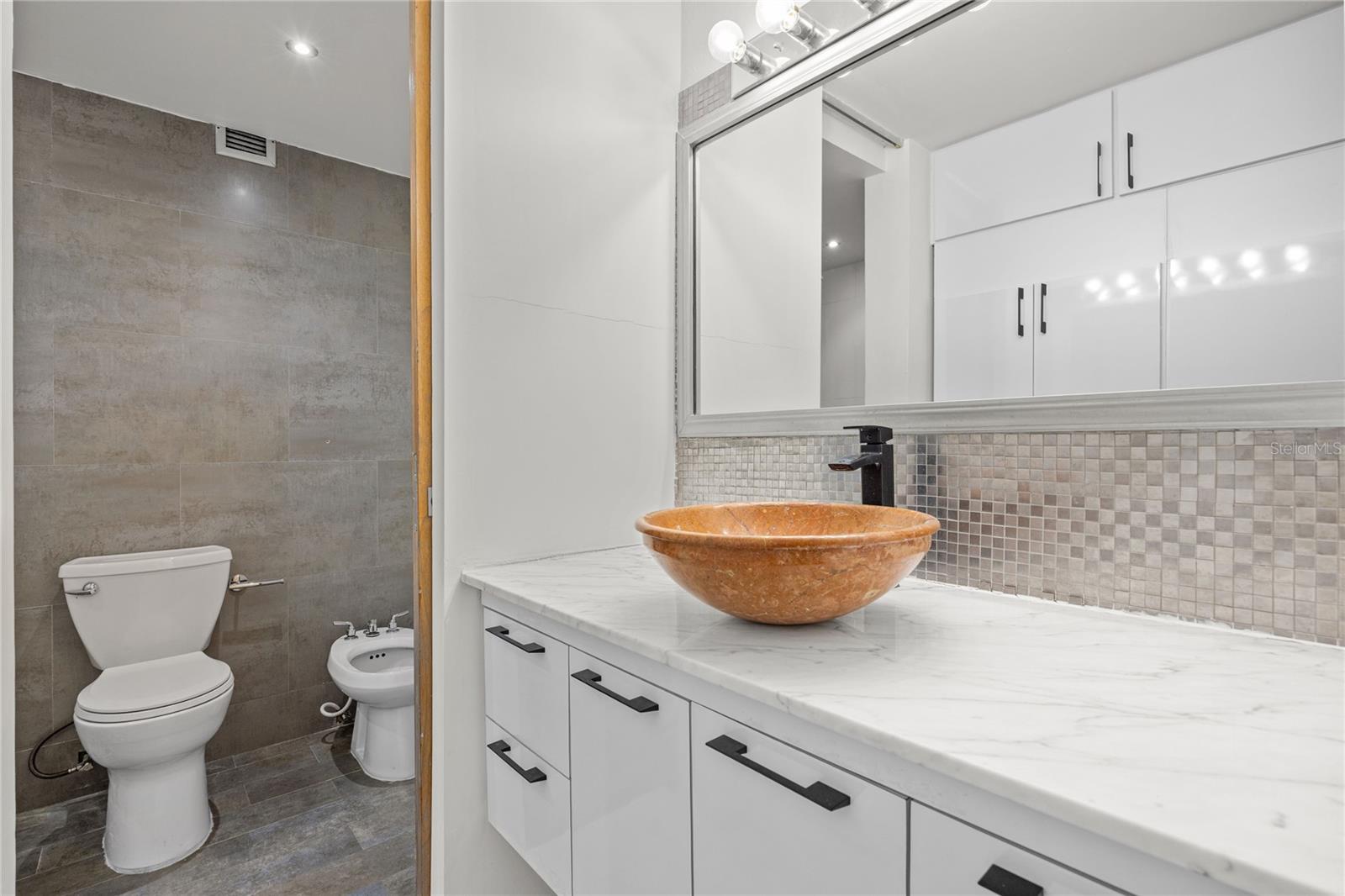 COND. PLAZA DEL MAR - Residential