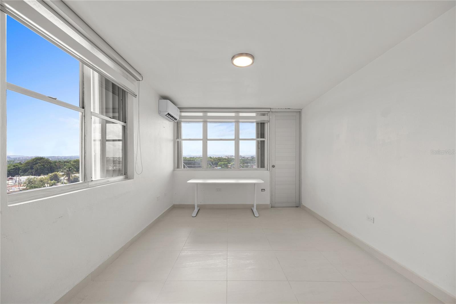 COND. PLAZA DEL MAR - Residential