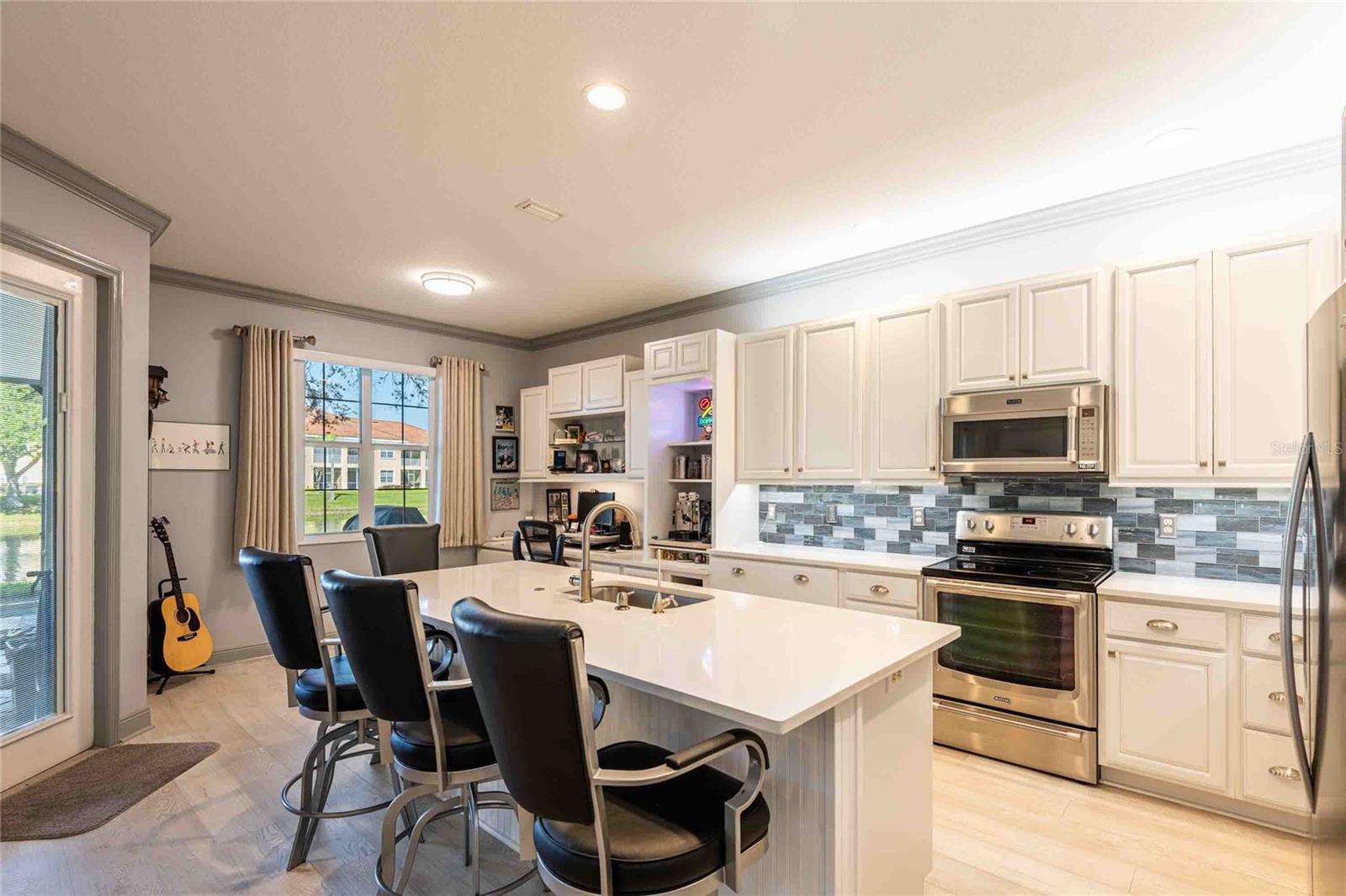 CALIENTE - Residential