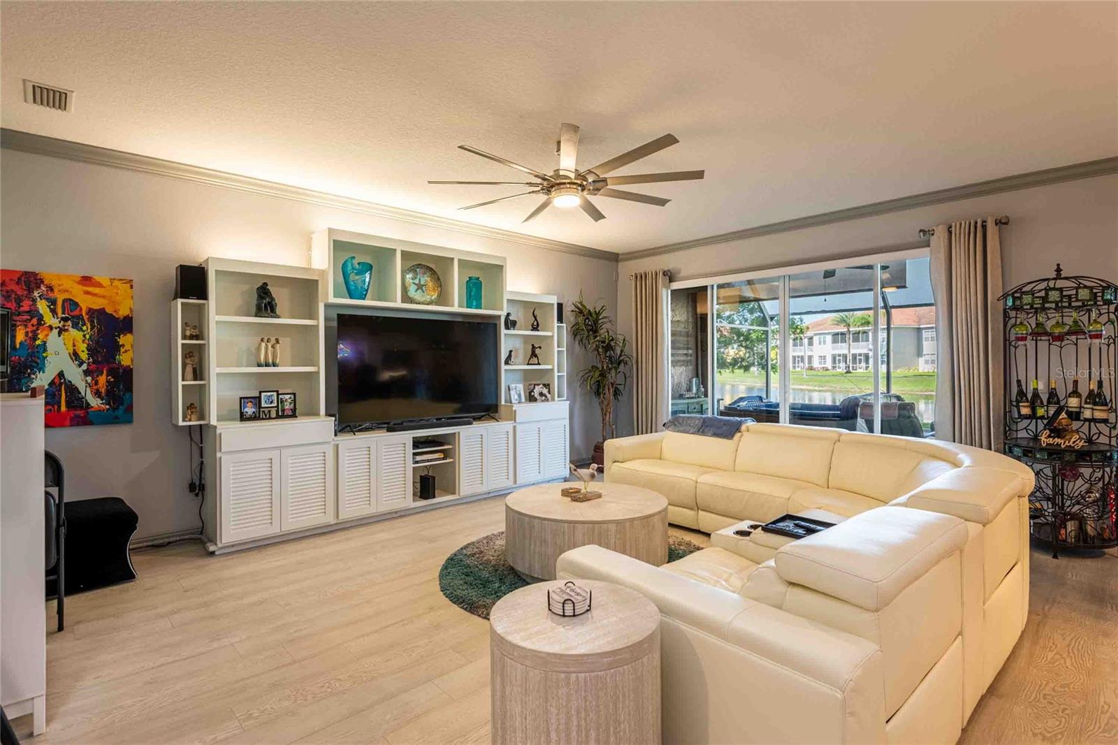 CALIENTE - Residential