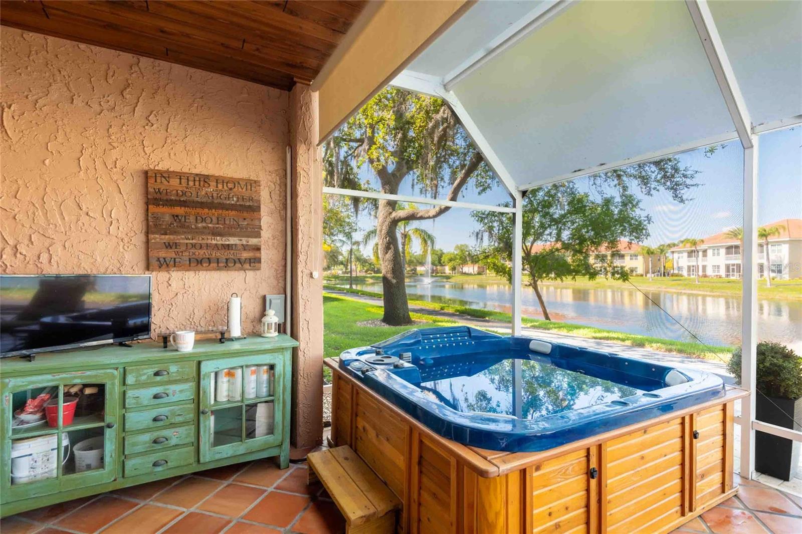 CALIENTE - Residential