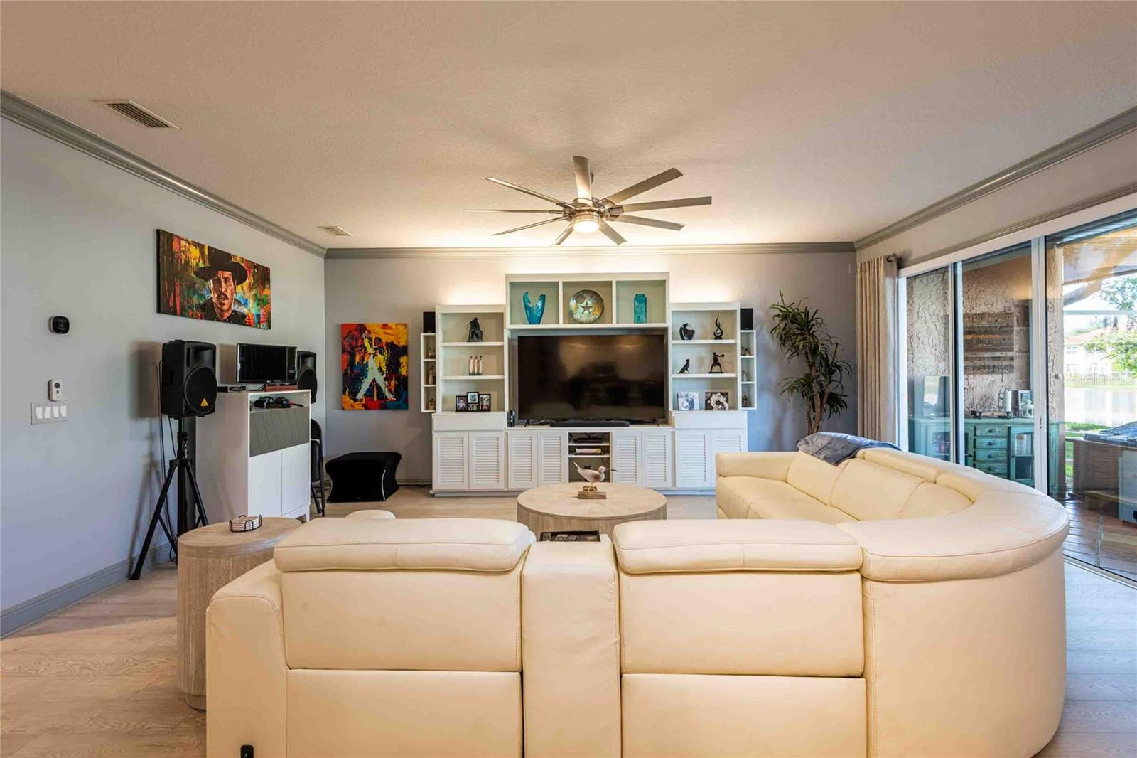 CALIENTE - Residential