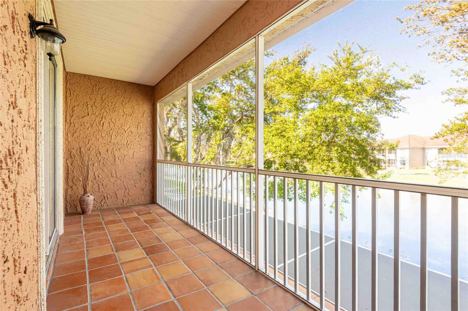 CALIENTE - Residential