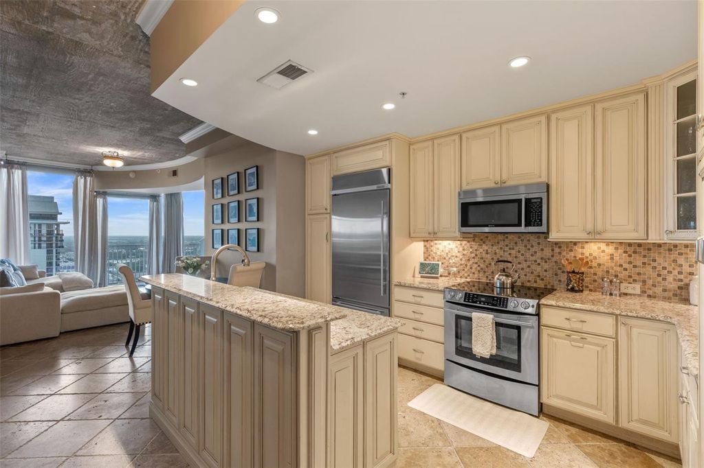 Photo of 155 S Court Avenue #2710, Orlando, FL 32801 (MLS # O6379687)