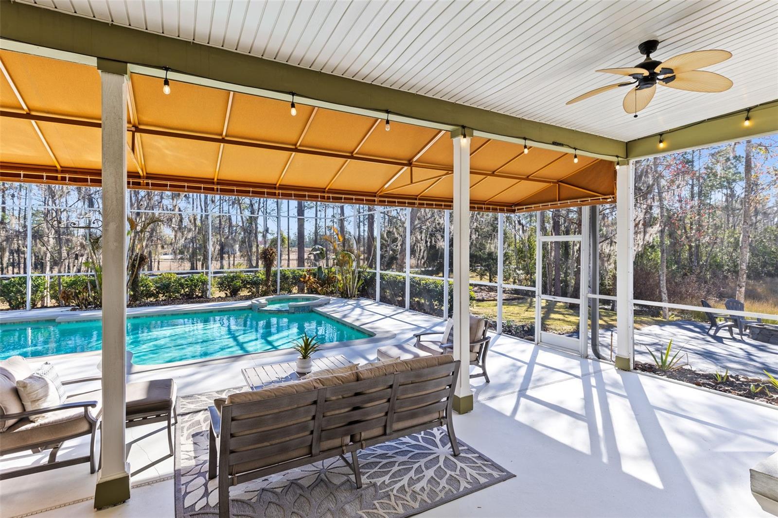 KILLALOE BY THE LAKE - Residential