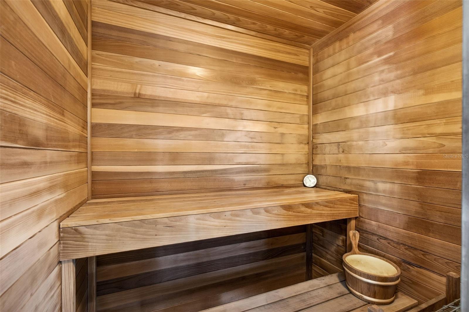 KILLALOE BY THE LAKE - Residential