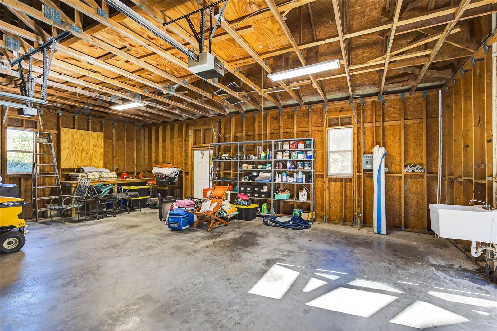 KILLALOE BY THE LAKE - Residential