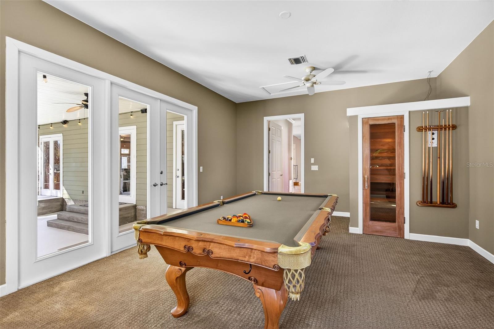 KILLALOE BY THE LAKE - Residential