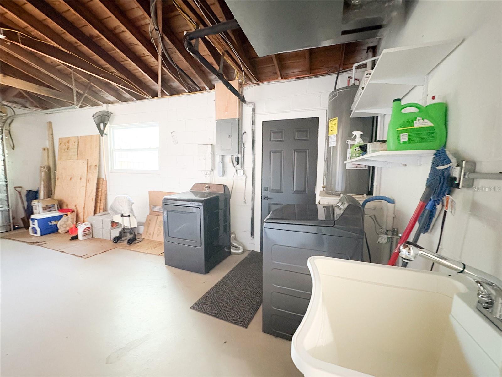 BIG ACRES - Residential Lease