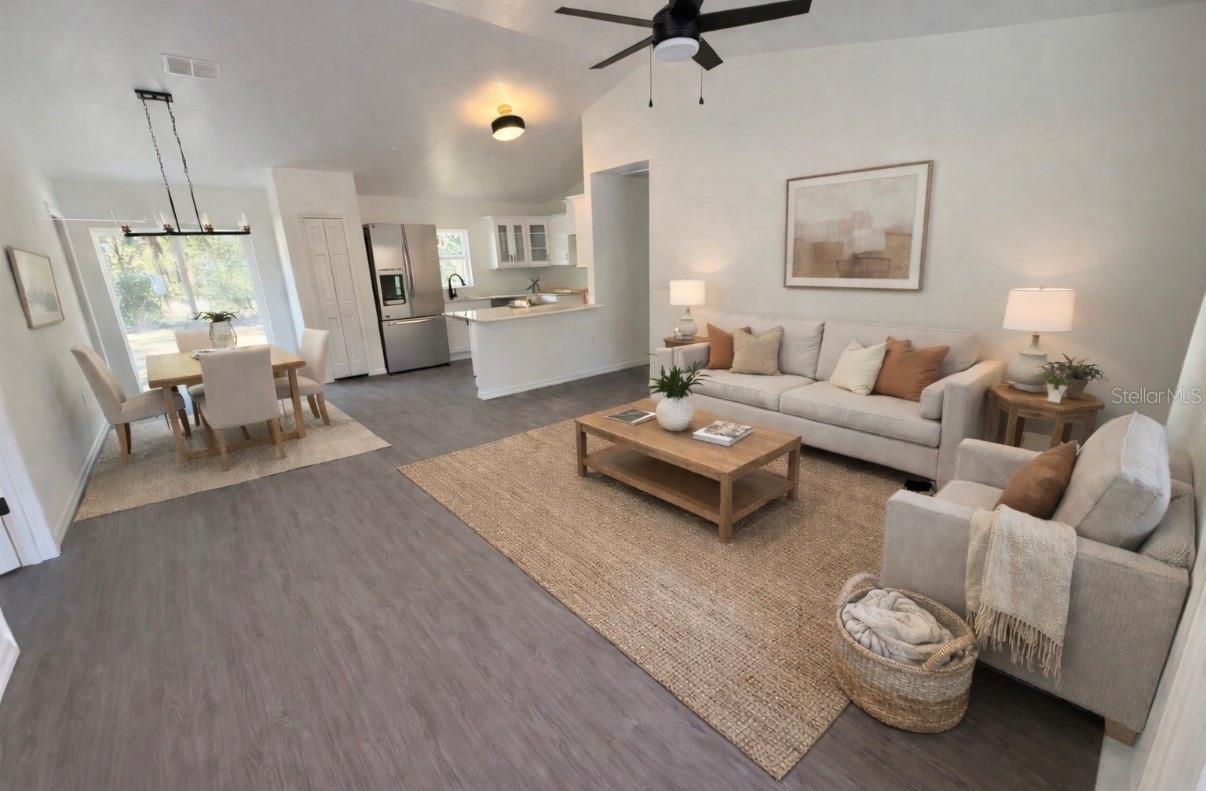 RAINBOW LAKES ESTATES - Residential