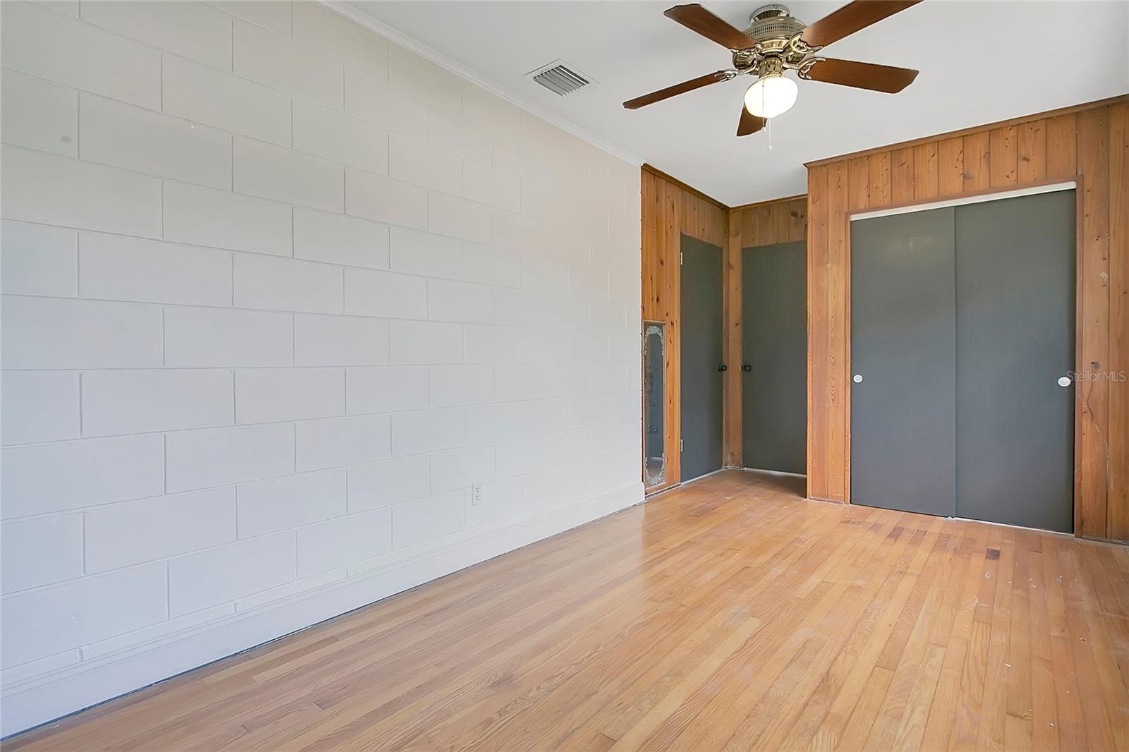 CAROL COURT - Residential