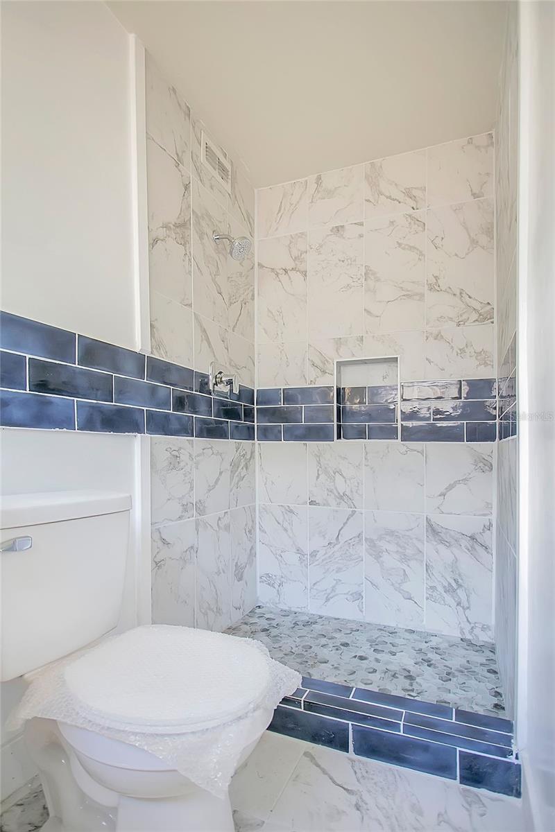 CAROL COURT - Residential