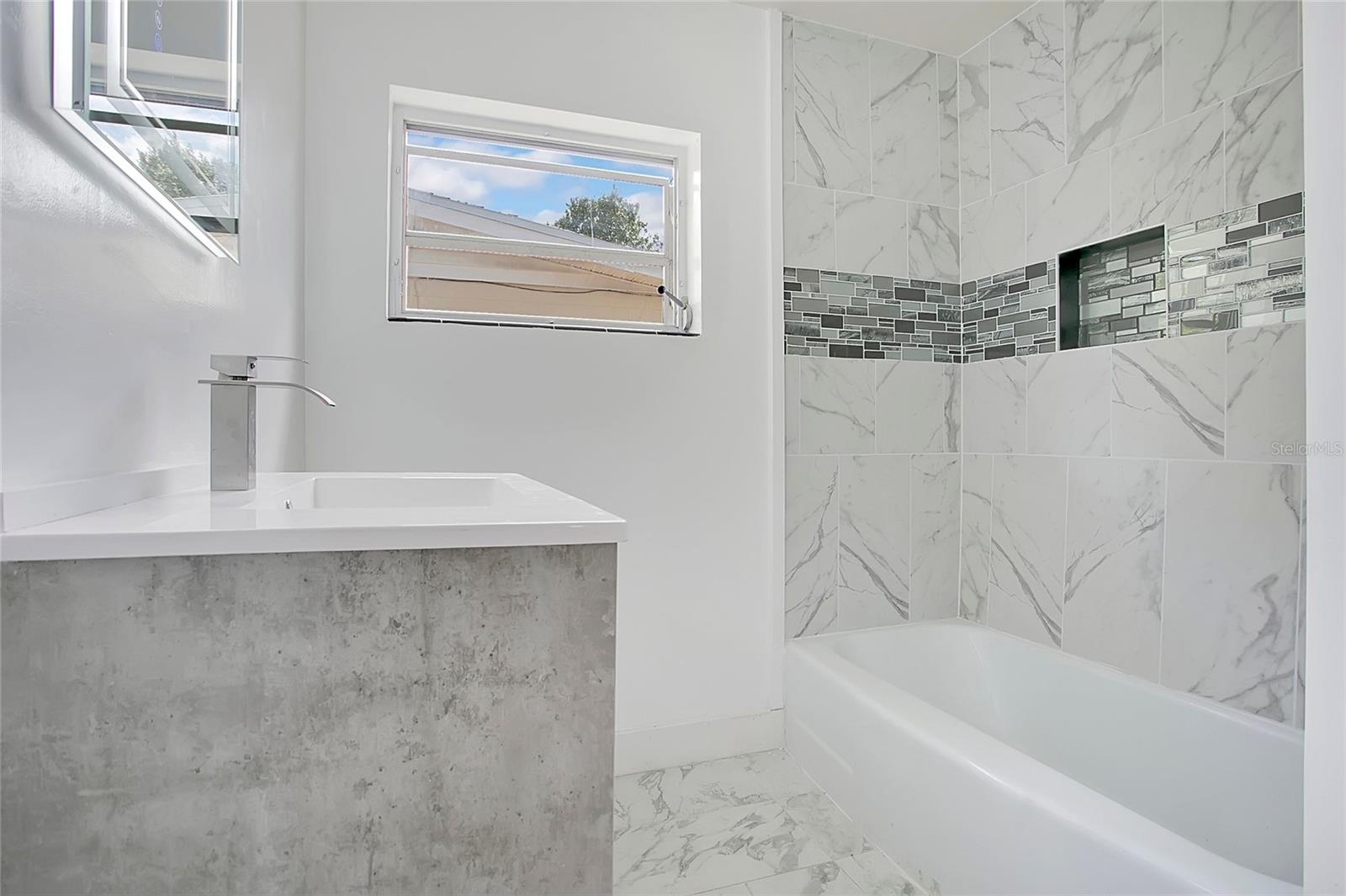 CAROL COURT - Residential