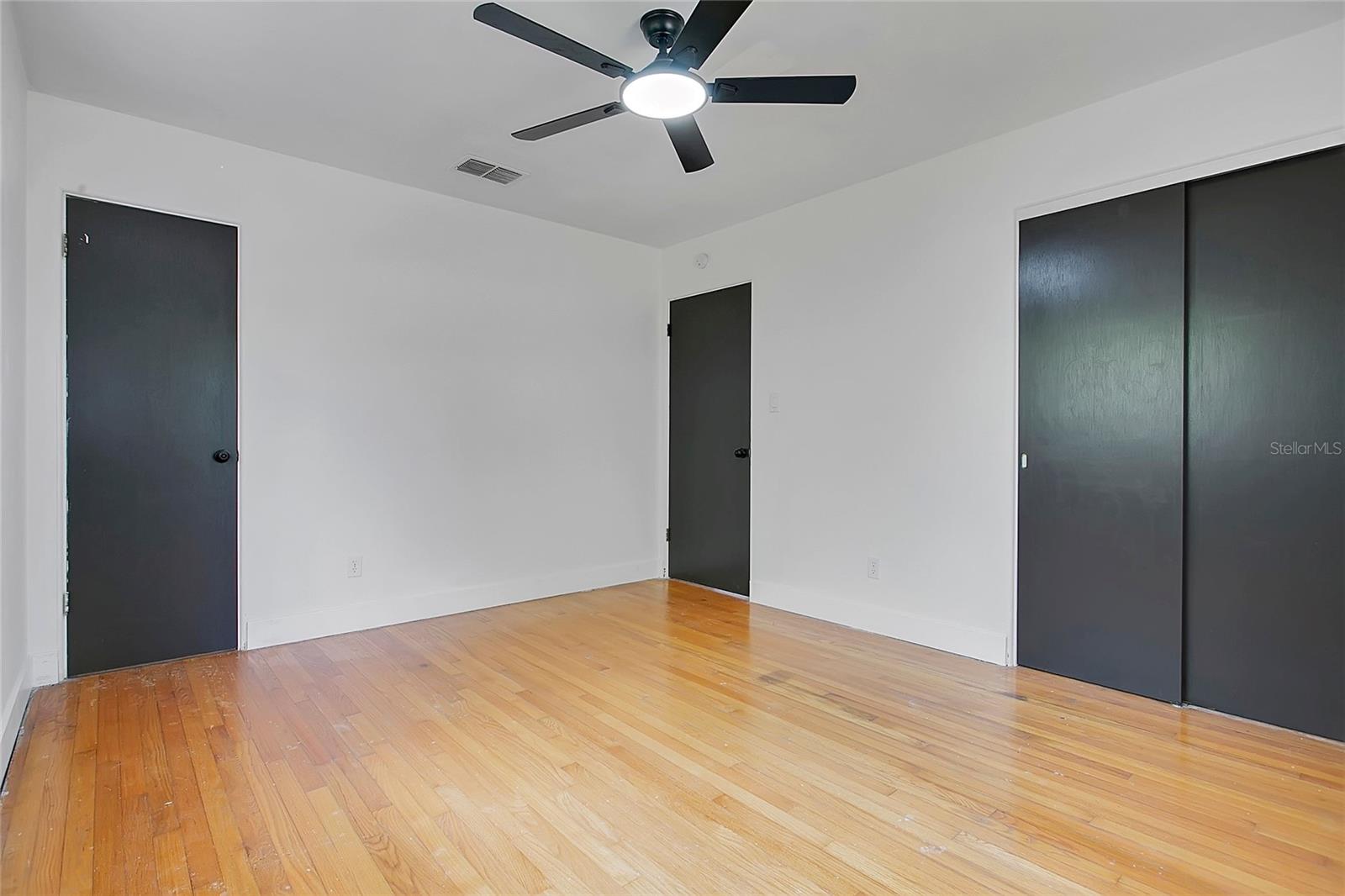 CAROL COURT - Residential