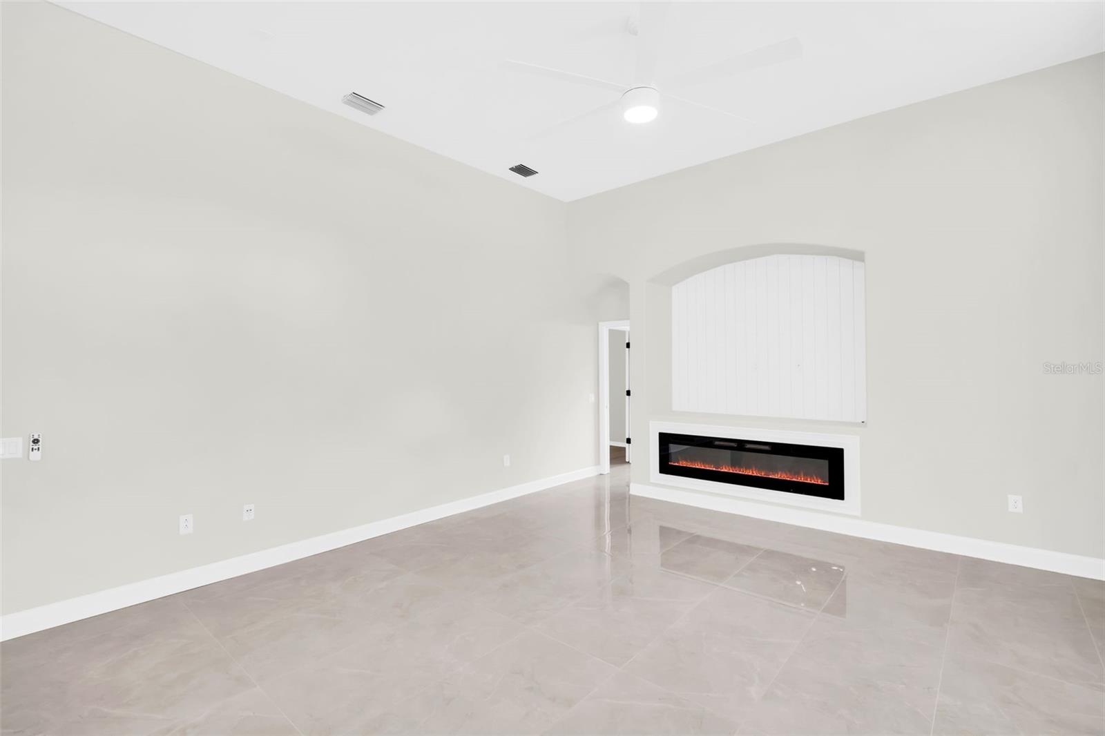 TAMPA PALMS AREA 4 PRCL 20 - Residential
