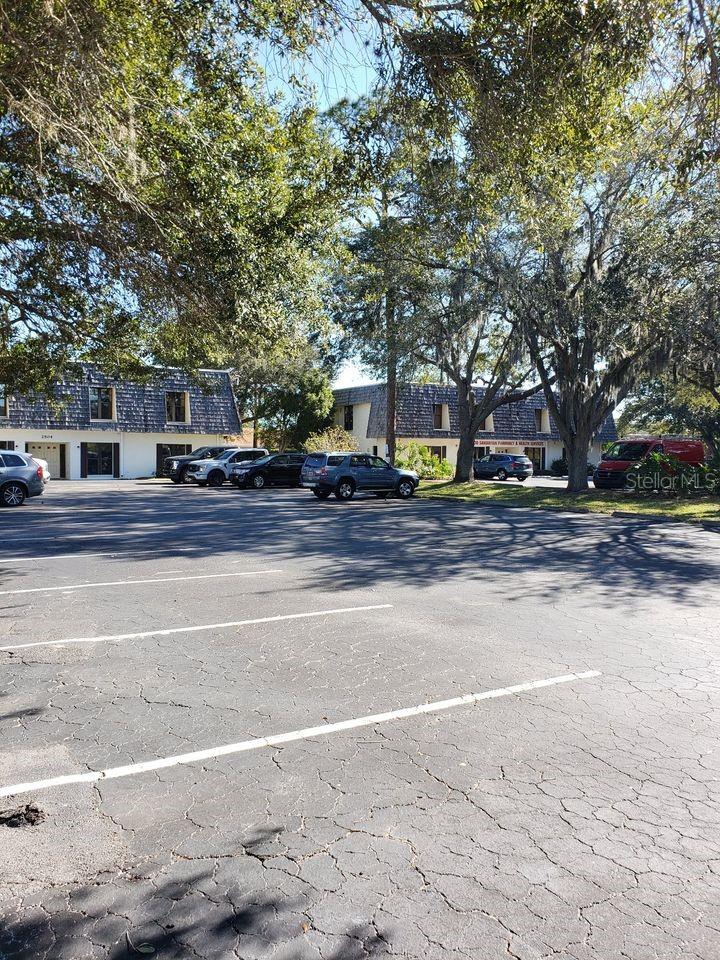 750 sq ft of prime office space available for immediate occupancy. Prime 1st
floor facility within quiet Office Park on Tamiami Trail in Nokomis. This is
perfect for a variety of professional uses such as, Accounting,
Consulting, Realtor, Yoga Studio, Personal Training Facility, etc. Lots of
natural light. Other facilities included at no extra charge: a Client waiting area,
Men&Women compliant Restrooms and a Kitchenette.
There is plenty of shaded parking available for clients. Monthly rent includes
utilities, CAM and taxes. All this for only $1,775 month! Terrific location
with easy access to I-75, restaurants, beaches! Join our other 20+ successful
tenants in this just available space.