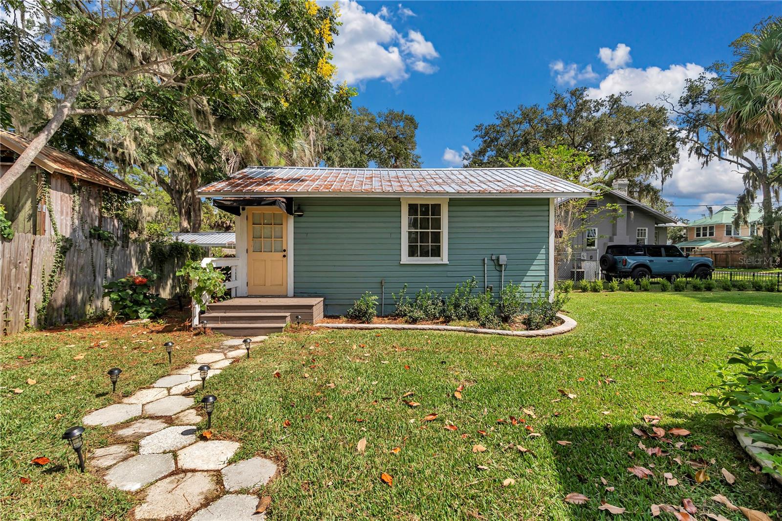 MAGNOLIA PLACE - Residential