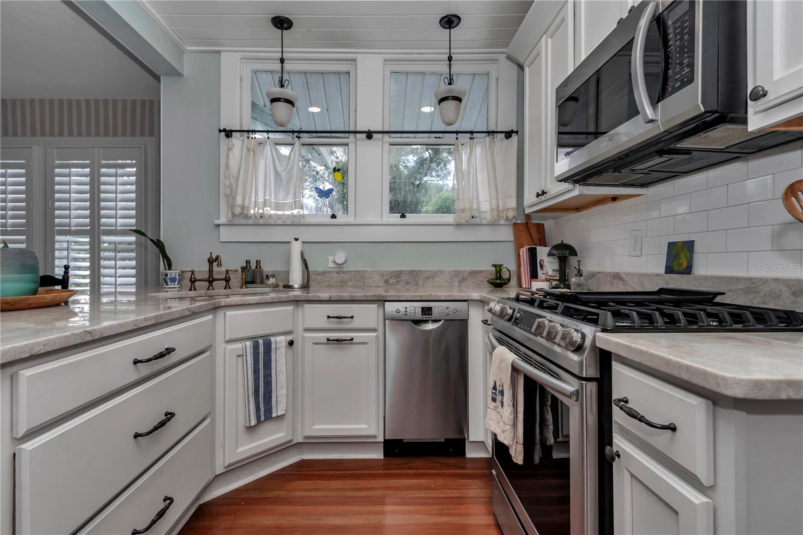 MAGNOLIA PLACE - Residential